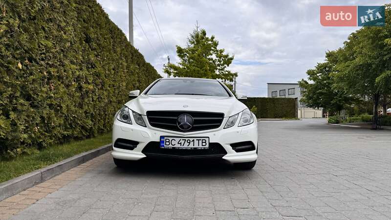 Купе Mercedes-Benz E-Class 2012 в Львове