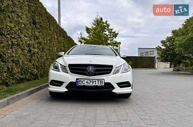 Купе Mercedes-Benz E-Class 2012 в 