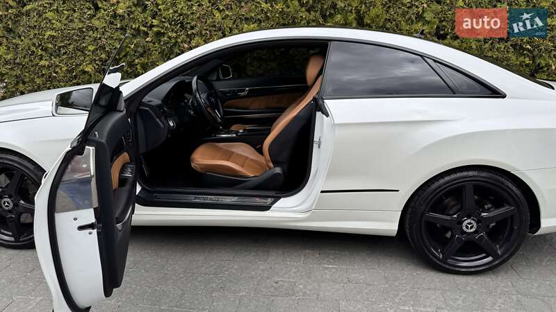 Купе Mercedes-Benz E-Class 2012 в Львове