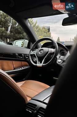 Купе Mercedes-Benz E-Class 2012 в 