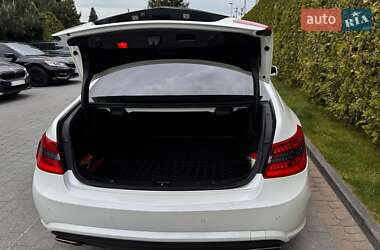 Купе Mercedes-Benz E-Class 2012 в 