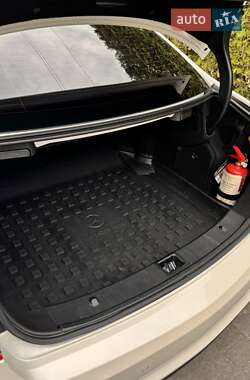 Купе Mercedes-Benz E-Class 2012 в 