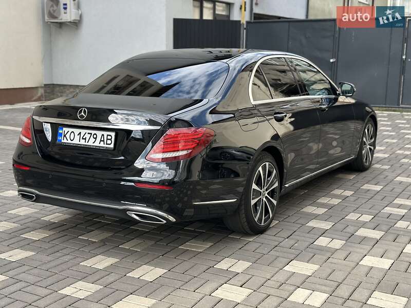 Седан Mercedes-Benz E-Class 2018 в Сваляві