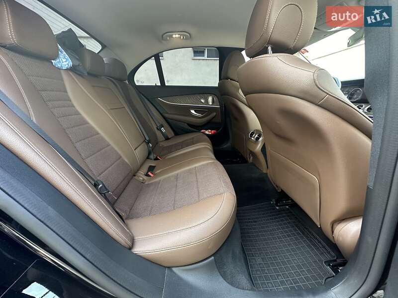 Седан Mercedes-Benz E-Class 2018 в Сваляві