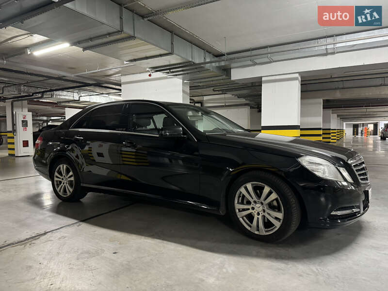 Седан Mercedes-Benz E-Class 2012 в Вінниці