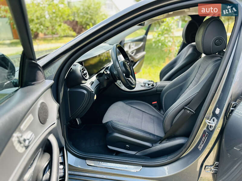 Седан Mercedes-Benz E-Class 2019 в Лохвице