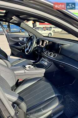 Седан Mercedes-Benz E-Class 2018 в 