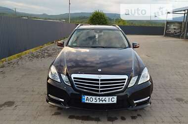 Універсал Mercedes-Benz E-Class 2012 в Хусті