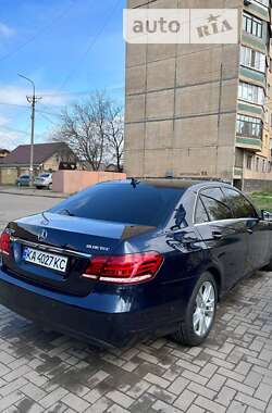 Седан Mercedes-Benz E-Class 2013 в Кривом Роге