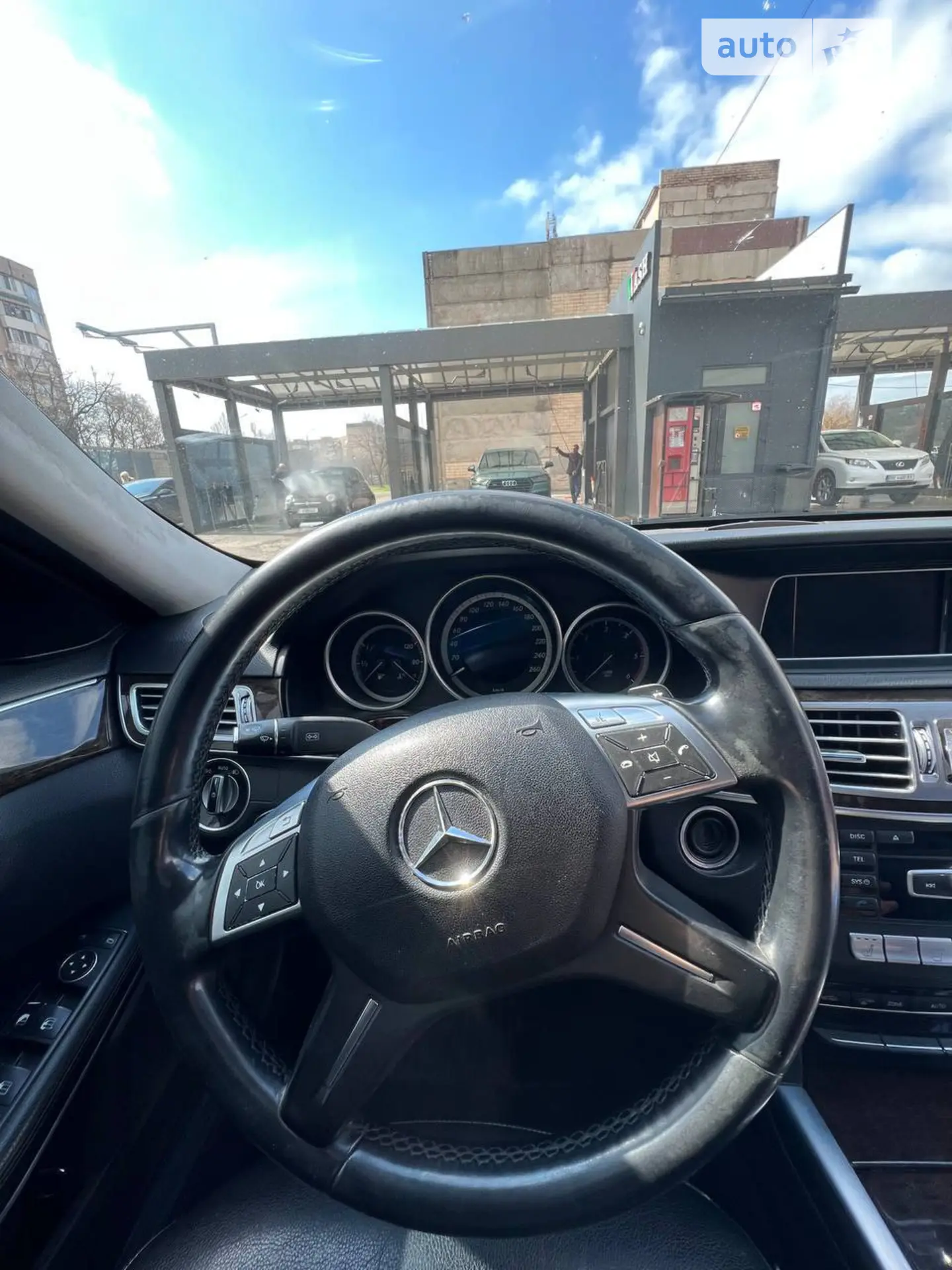 2013 Mercedes-Benz E-klasse - мініатюра 12