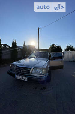 Седан Mercedes-Benz E-Class 1992 в Заставной