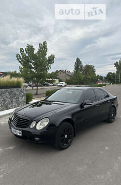 Седан Mercedes-Benz E-Class 2006 в Иршаве