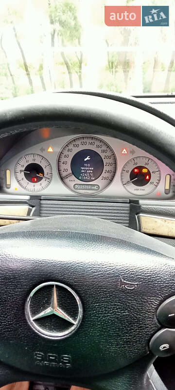Седан Mercedes-Benz E-Class 2007 в Тернополе