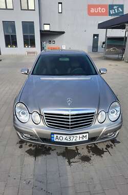 Седан Mercedes-Benz E-Class 2006 в Виноградове