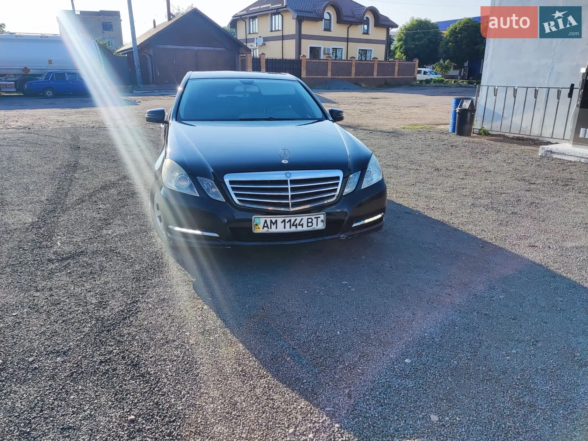 2011 Mercedes-Benz E-klasse - мініатюра 2