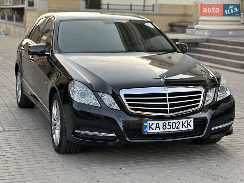 Седан Mercedes-Benz E-Class 2009 в Запоріжжі