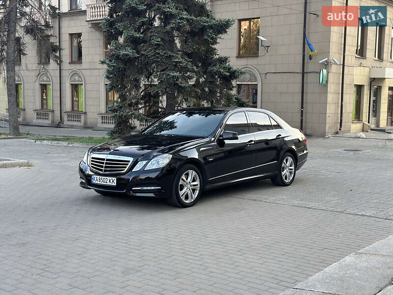 Mercedes-Benz E-Class 2009
