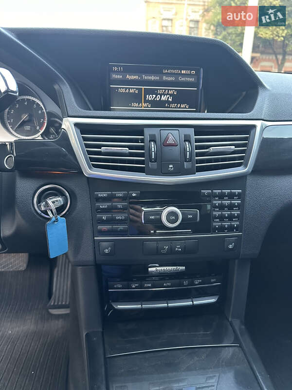 Седан Mercedes-Benz E-Class 2009 в Запоріжжі