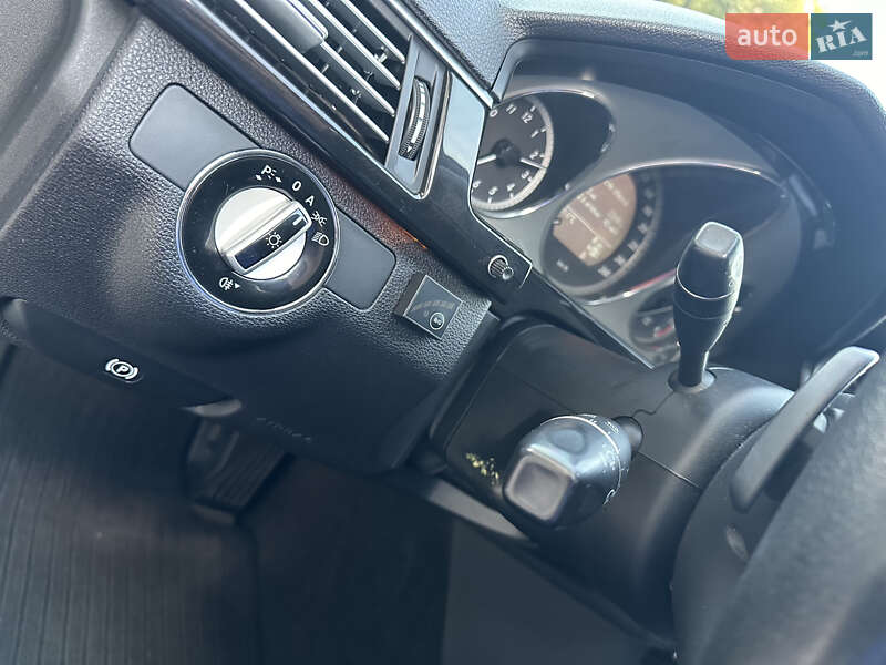 Седан Mercedes-Benz E-Class 2009 в Запоріжжі