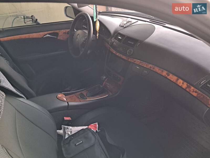 Седан Mercedes-Benz E-Class 2005 в Кельменцях фото 23 Седан Mercedes-Benz E-Class 2005 в Кельменцях