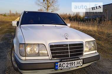 Седан Mercedes-Benz E-Class 1994 в Луцьку