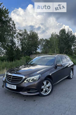 Універсал Mercedes-Benz E-Class 2013 в Івано-Франківську