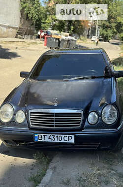 Седан Mercedes-Benz E-Class 1998 в Кропивницькому