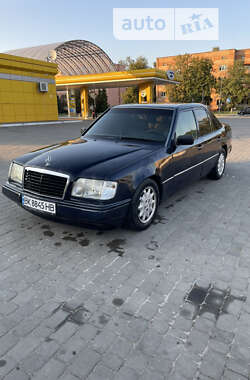 Седан Mercedes-Benz E-Class 1995 в Сарнах