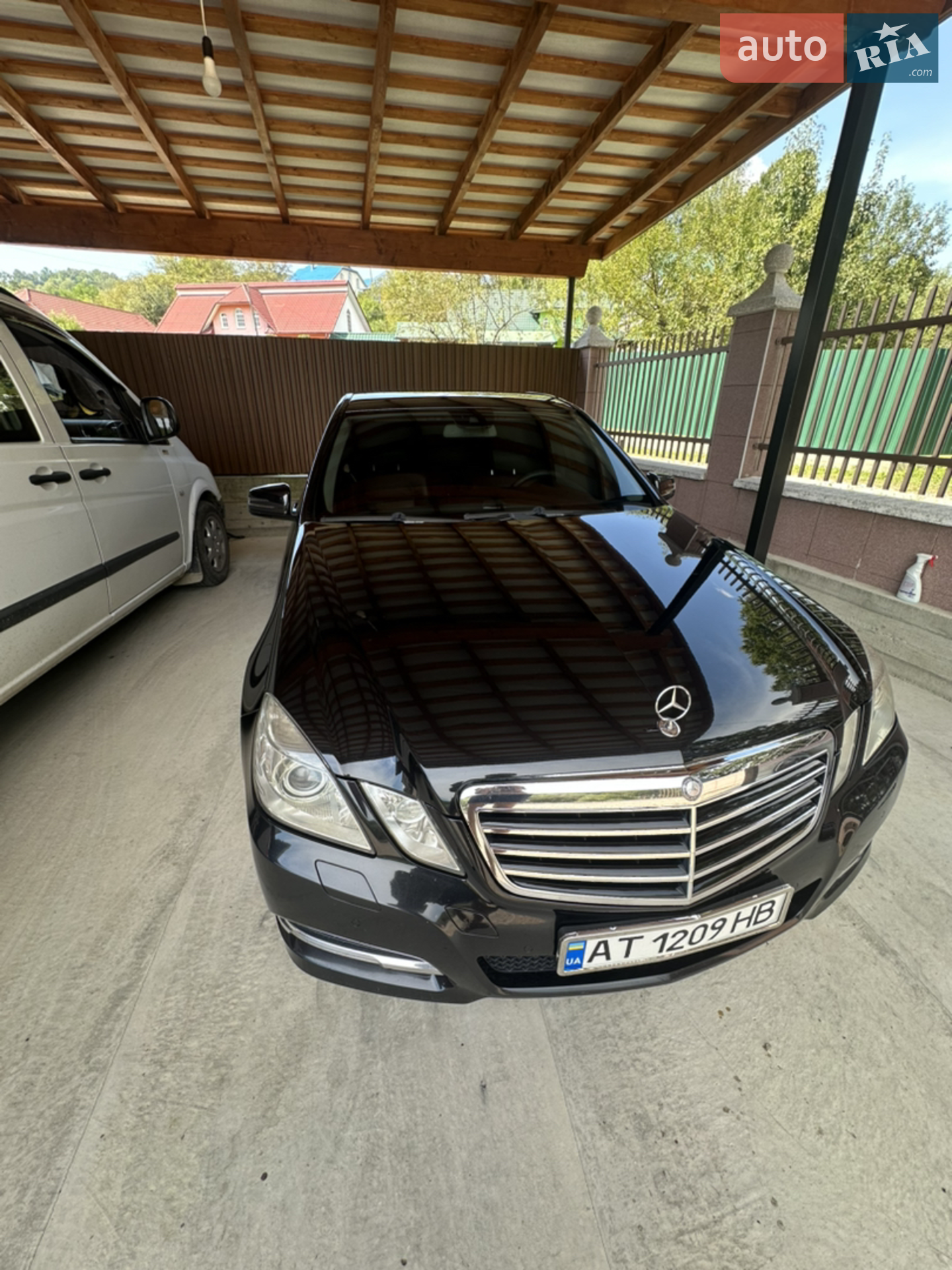 2011 Mercedes-Benz E-klasse - мініатюра 3