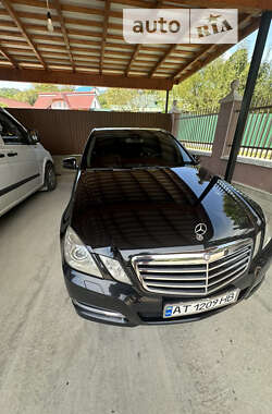 Седан Mercedes-Benz E-Class 2011 в Тячеві