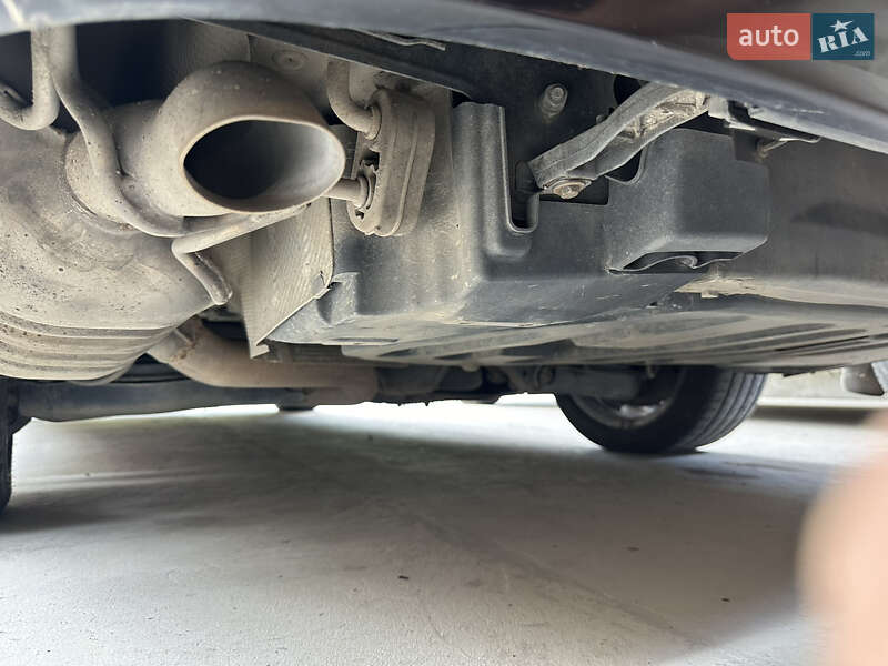 Седан Mercedes-Benz E-Class 2011 в Тячеві