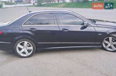 Седан Mercedes-Benz E-Class 2010 в Хмельницком