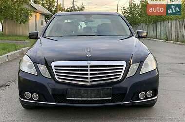 Седан Mercedes-Benz E-Class 2010 в Хмельницком