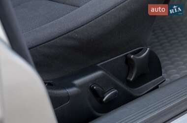 Седан Mercedes-Benz E-Class 2000 в 