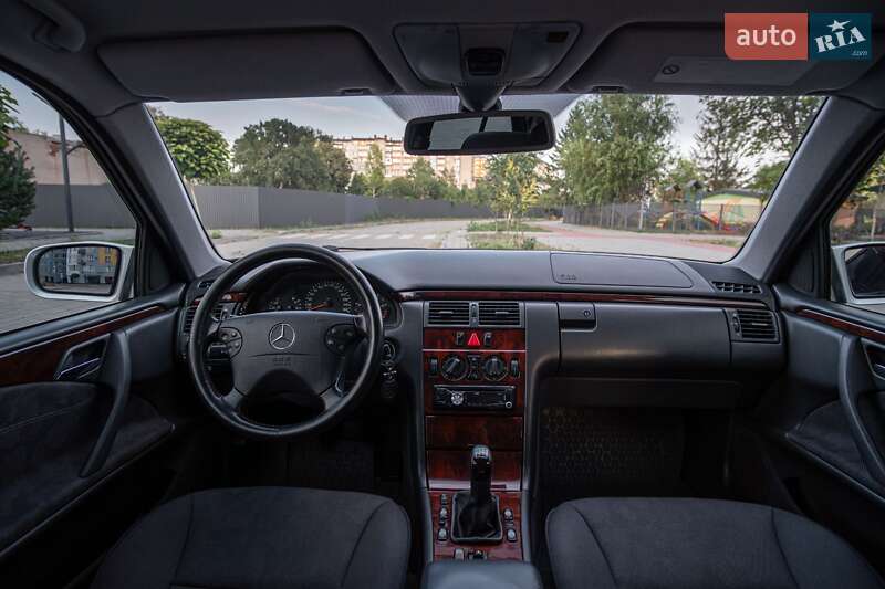 Седан Mercedes-Benz E-Class 2000 в Івано-Франківську фото 59 Седан Mercedes-Benz E-Class 2000 в Івано-Франківську