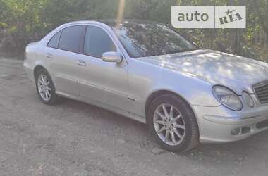 Седан Mercedes-Benz E-Class 2002 в Івано-Франківську