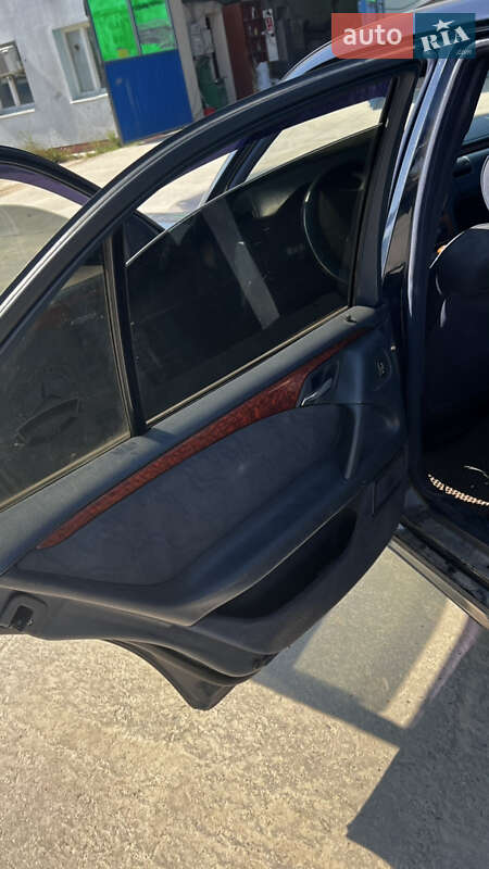 Седан Mercedes-Benz E-Class 1998 в Киеве