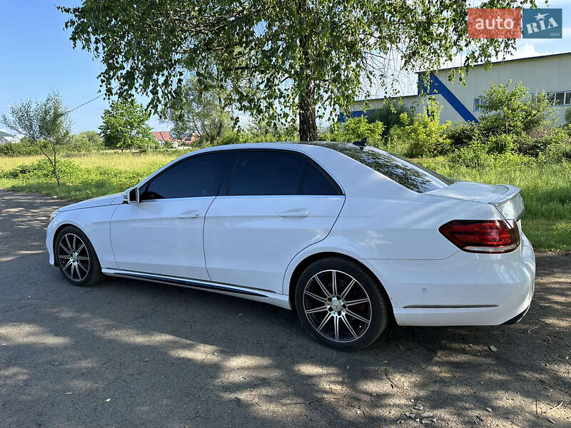 Седан Mercedes-Benz E-Class 2014 в Іршаві