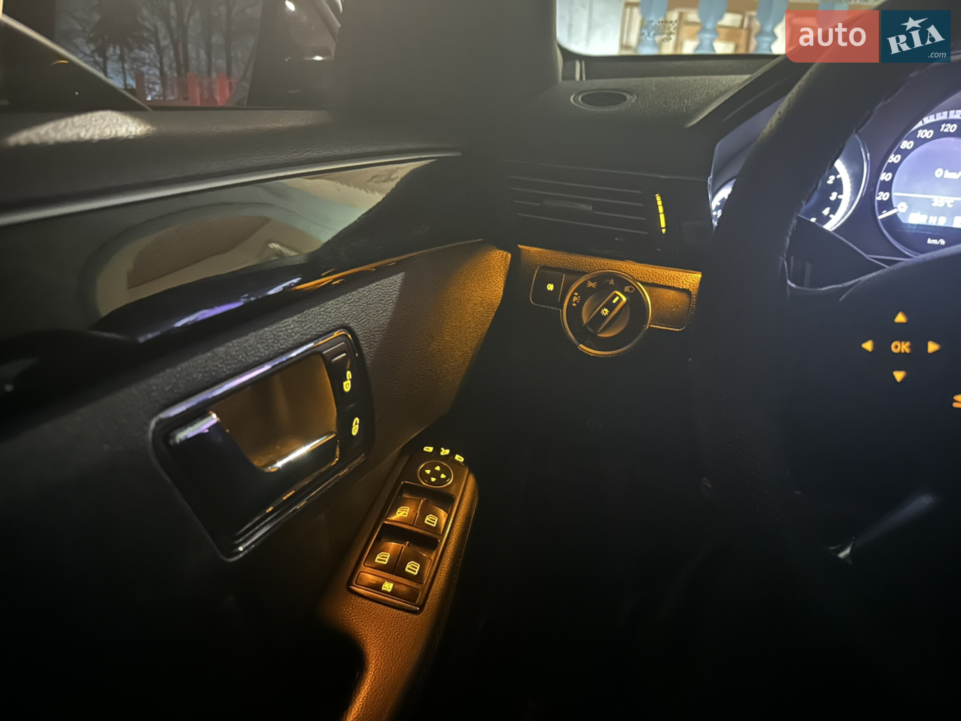 2011 Mercedes-Benz E-klasse - мініатюра 26