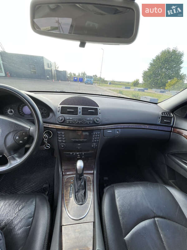 Седан Mercedes-Benz E-Class 2002 в Коломые