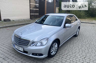 Седан Mercedes-Benz E-Class 2010 в Ивано-Франковске