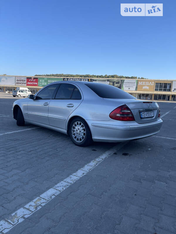 Седан Mercedes-Benz E-Class 2002 в Черновцах
