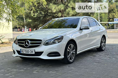 Седан Mercedes-Benz E-Class 2013 в Днепре