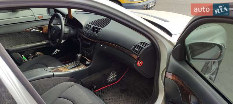 Седан Mercedes-Benz E-Class 2002 в Запоріжжі фото 9 Седан Mercedes-Benz E-Class 2002 в Запоріжжі