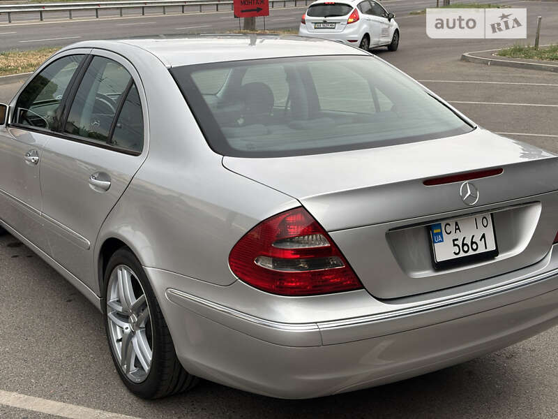 Седан Mercedes-Benz E-Class 2003 в Черкасах