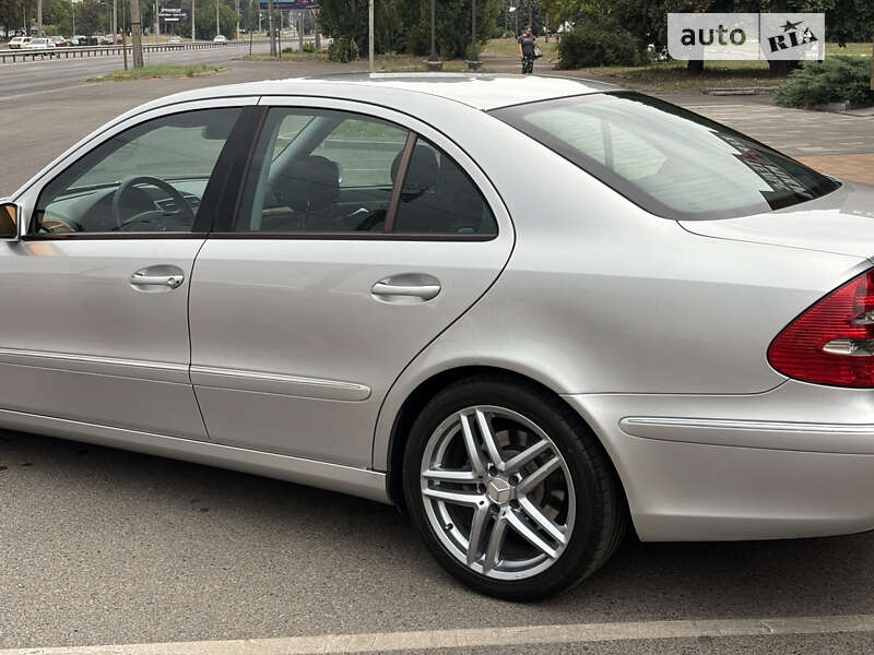 Седан Mercedes-Benz E-Class 2003 в Черкасах