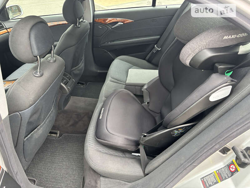 Седан Mercedes-Benz E-Class 2003 в Черкасах