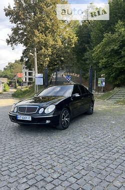 Седан Mercedes-Benz E-Class 2004 в Хусте