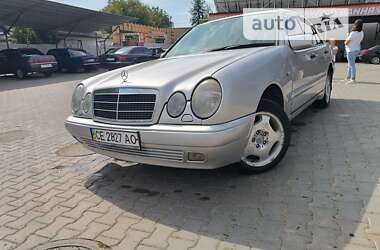 Седан Mercedes-Benz E-Class 1997 в Герці