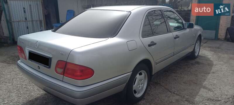 Седан Mercedes-Benz E-Class 1999 в Коломые фото 4 Седан Mercedes-Benz E-Class 1999 в Коломые